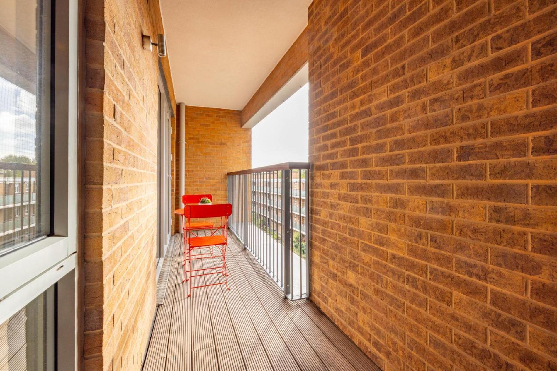 The Call Of 2 Bedroom Flat In Battersea *