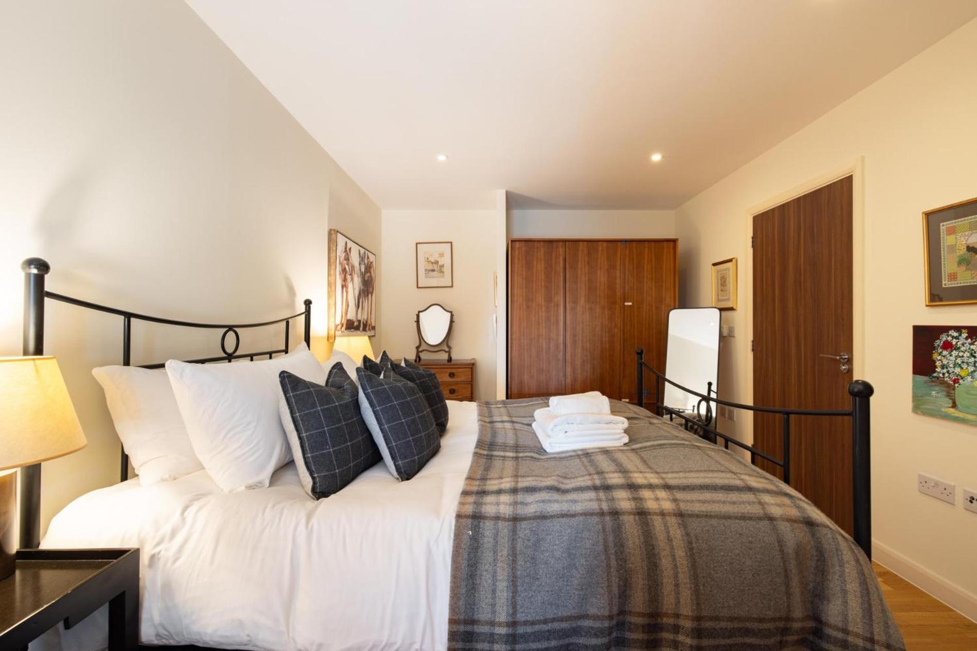 The Call Of 2 Bedroom Flat In Battersea Apartment *